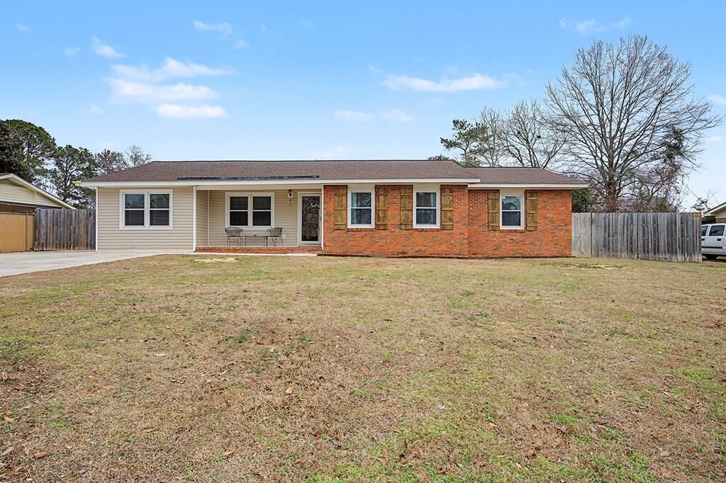 Property Photo:  109 Lee Dr  GA 31763 