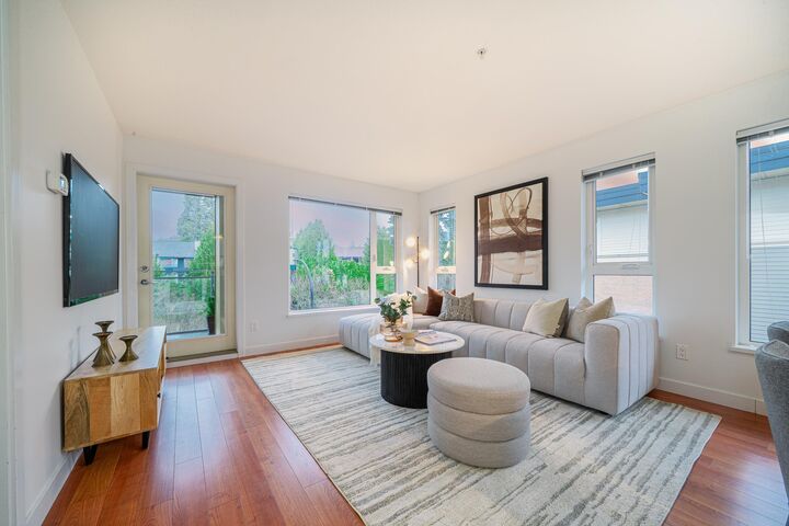Property Photo: 221 E 3rd Street 416 BC V7L 0C1