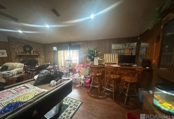 Property Photo:  6262 Wright Dr  LA 70812 