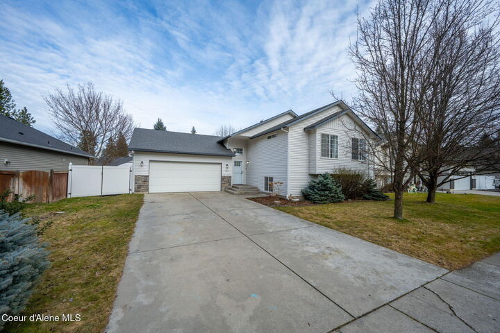 Property Photo:  1201 W Edgewood Cir  ID 83815 