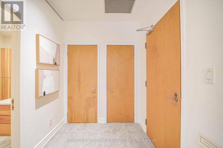 Property Photo:  261 King Street East 205  ON M5A 4T6 
