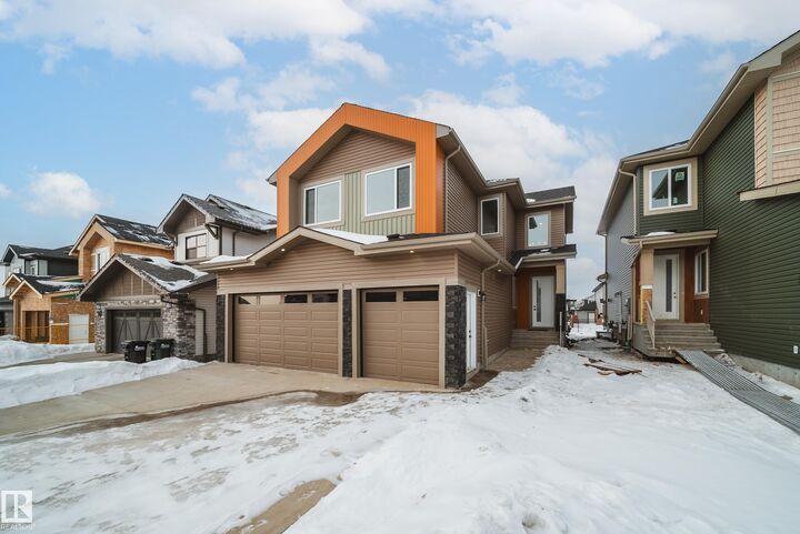 Property Photo:  14 Baker Street  AB T8E 0B6 