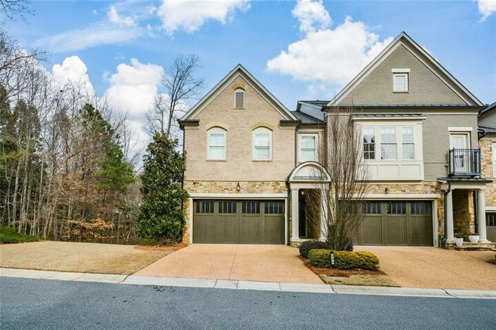 Property Photo: 601 Abbington River Lane GA 30339