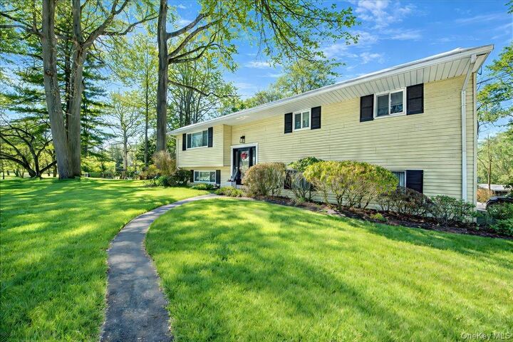 Property Photo: 569 Millburn Court NY 10989