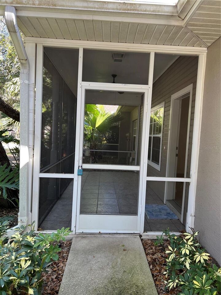 Property Photo:  1248 Green Oak Trail  FL 33948 