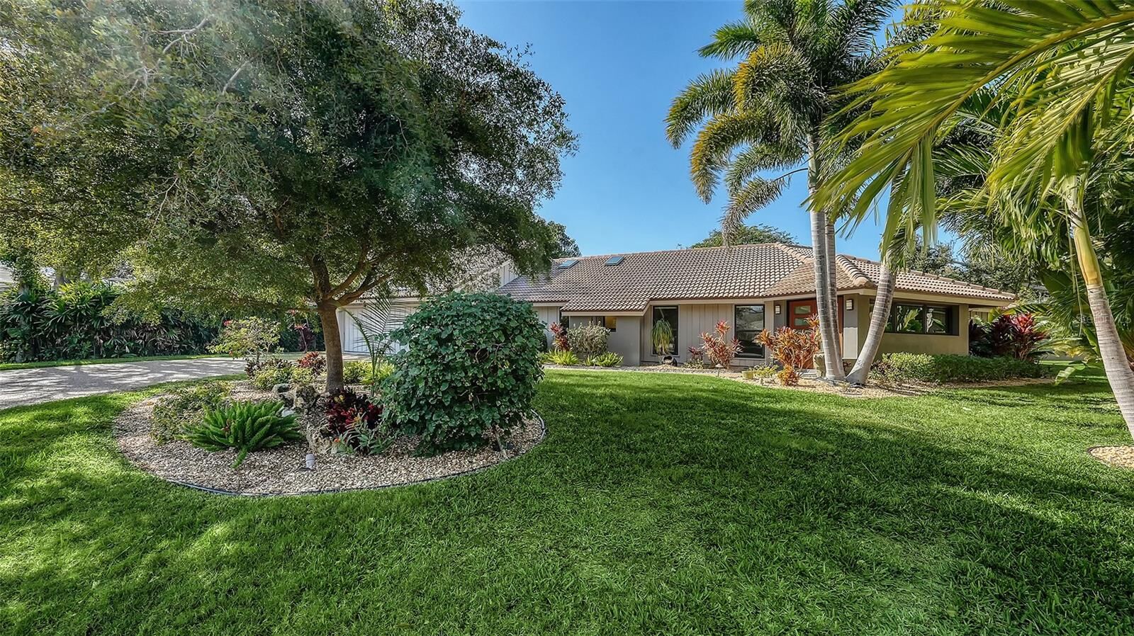 Property Photo:  4612 Pine Harrier Drive  FL 34231 