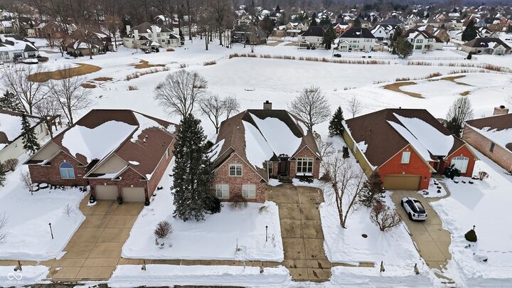 Property Photo:  11025 Innisbrooke Lane  IN 46037 