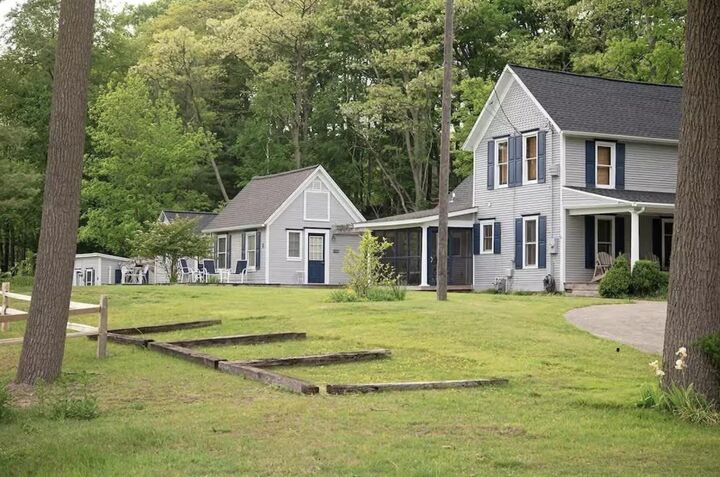 Property Photo:  300 N Ferry Street  MI 49406-5210 