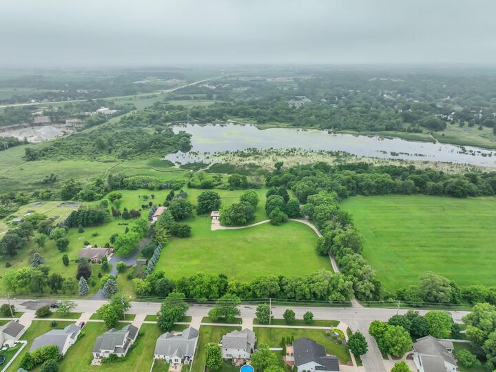 Property Photo:  630 S Wisconsin St Lt3  WI 53190 