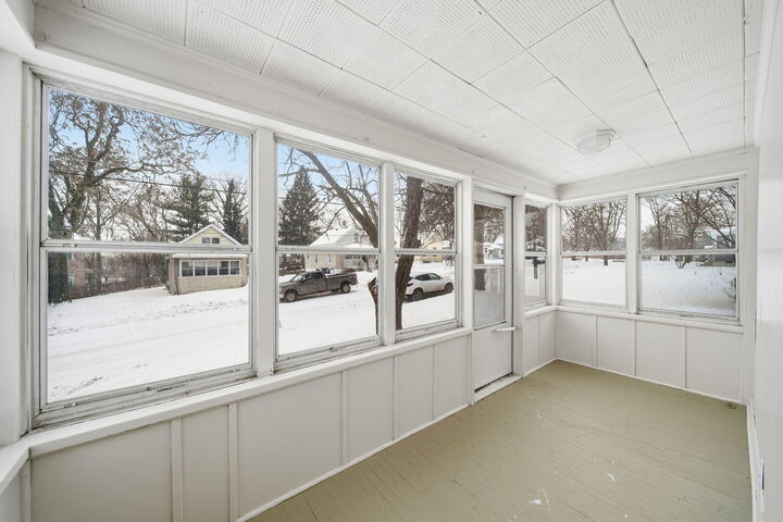 Property Photo:  781 Tomlinson Street  MI 49203 