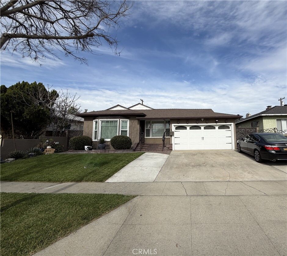 Property Photo:  5707 Bigelow Street  CA 90713 