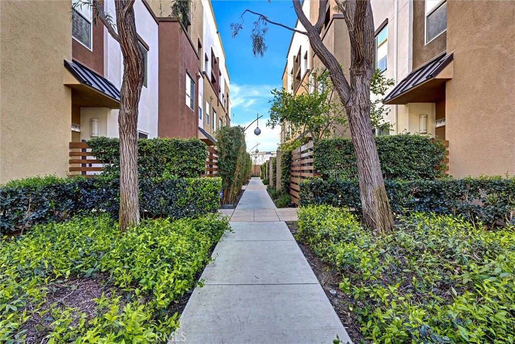 Property Photo: 1568 W Artesia Square CA 90248