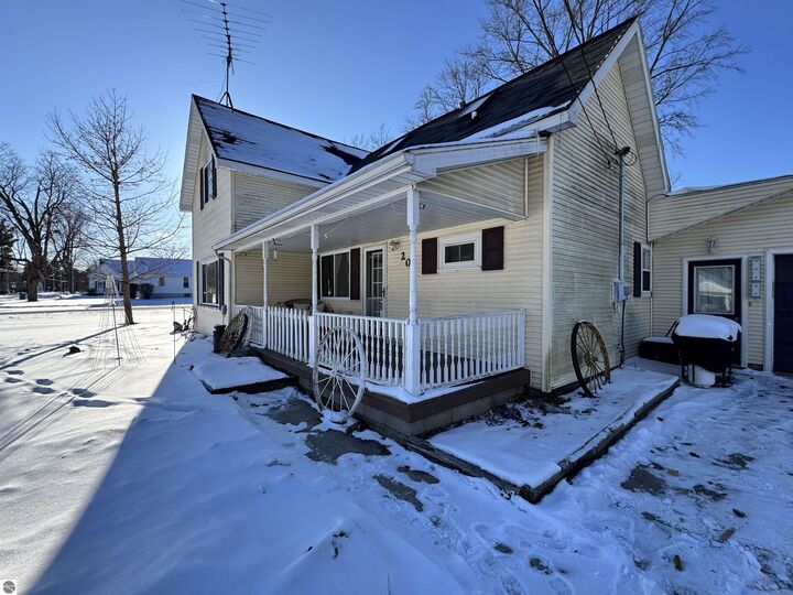 Property Photo:  200 W Adams Street  MI 48618 