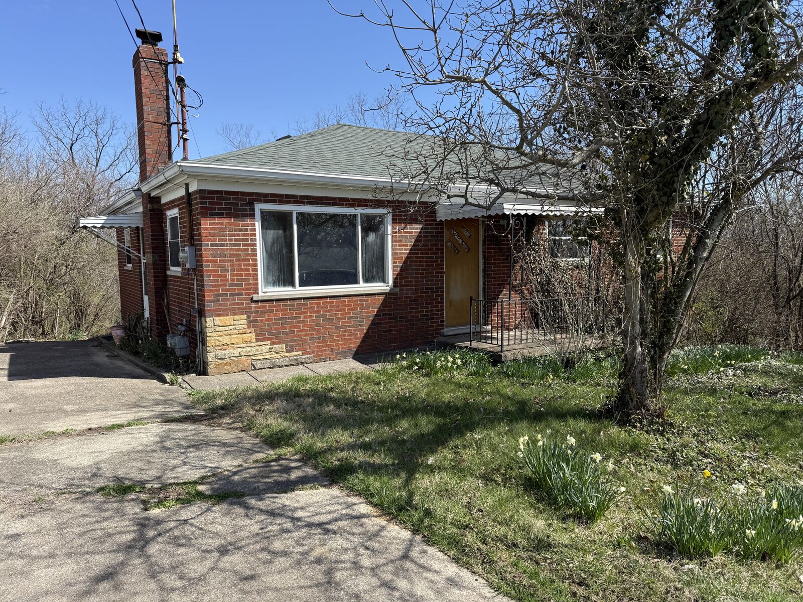 Property Photo:  352 Rose Drive  KY 41001 