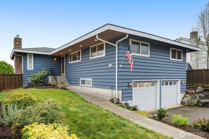 Property Photo:  19870  47th Avenue NE  WA 98155 