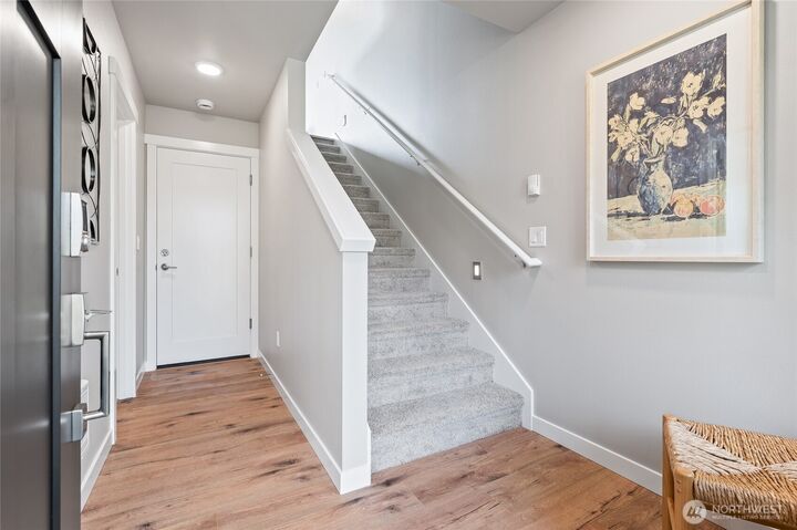 Property Photo:  14424  Madison Way E6  WA 98087 