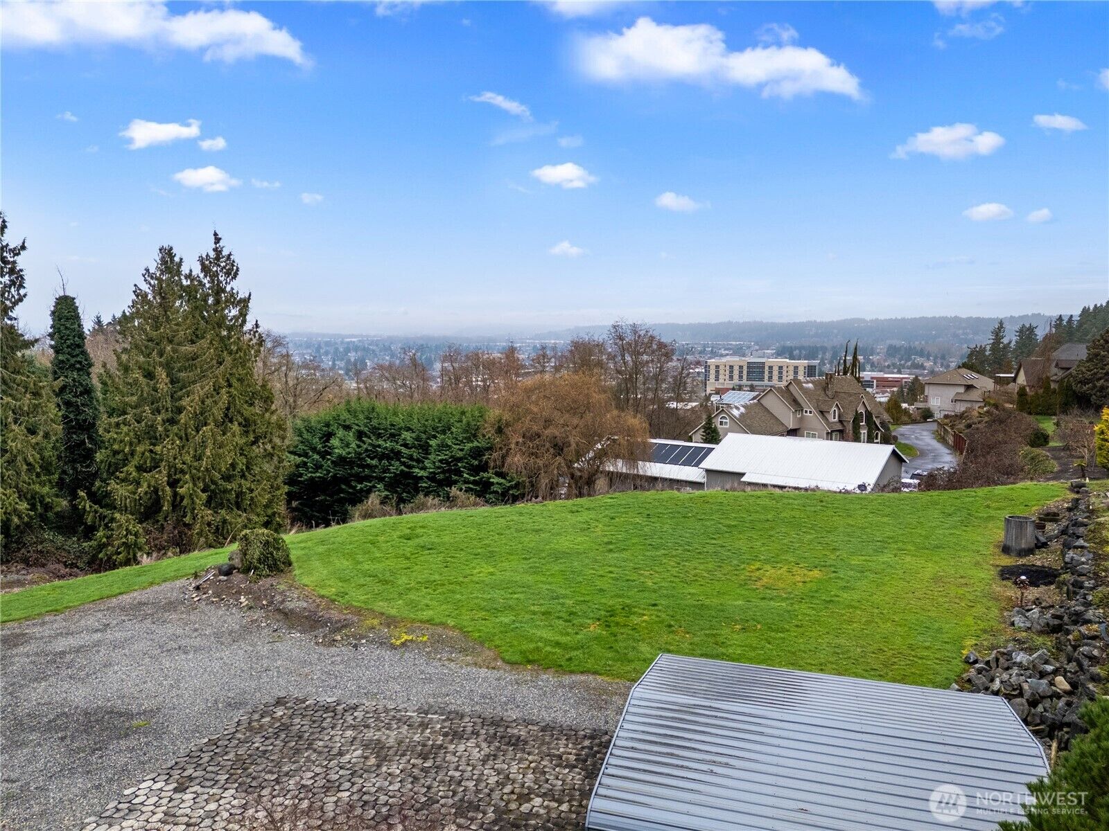 Property Photo:  2137  3rd Street SE  WA 98372 