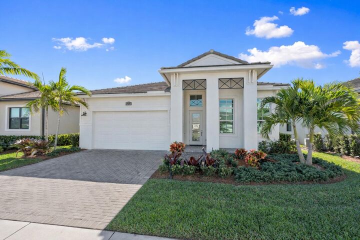 Property Photo:  2125 SE Mosaic Boulevard  FL 34984 