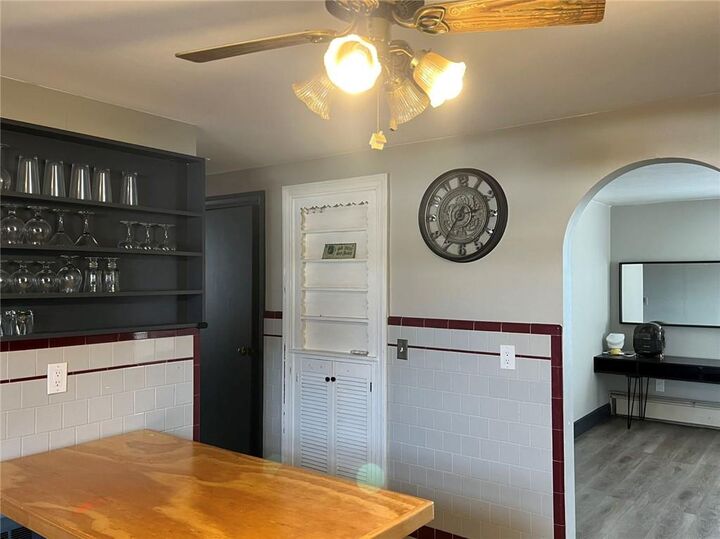 Property Photo: 556 Metacom Avenue RI 02809