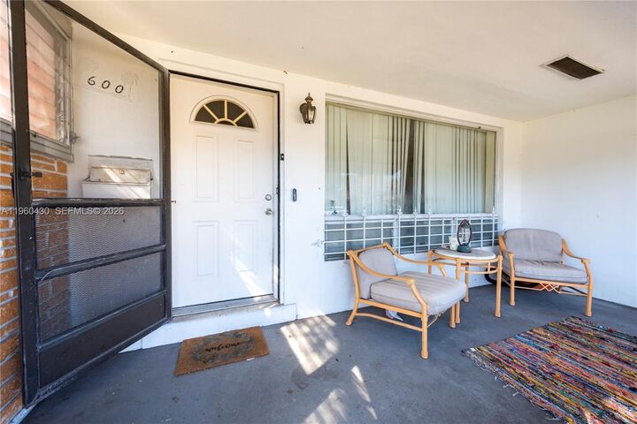 Property Photo:  600 SW 11th Ave  FL 33009 