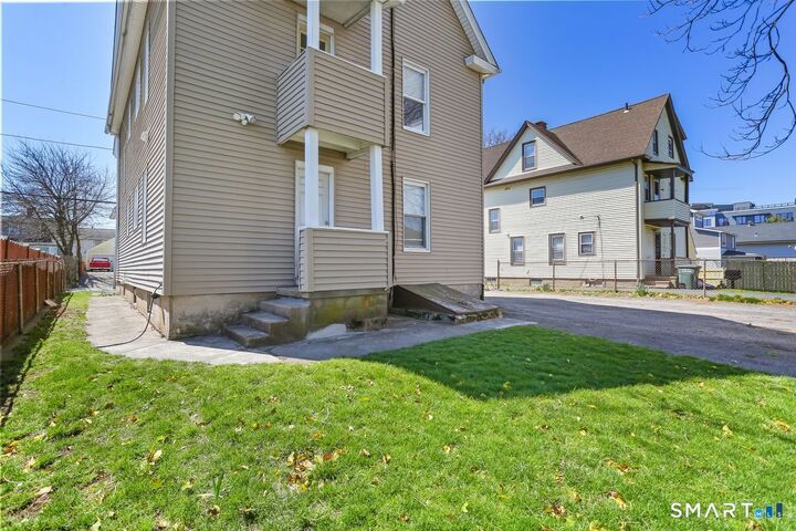 Property Photo:  148 Alfred Street  CT 06605 