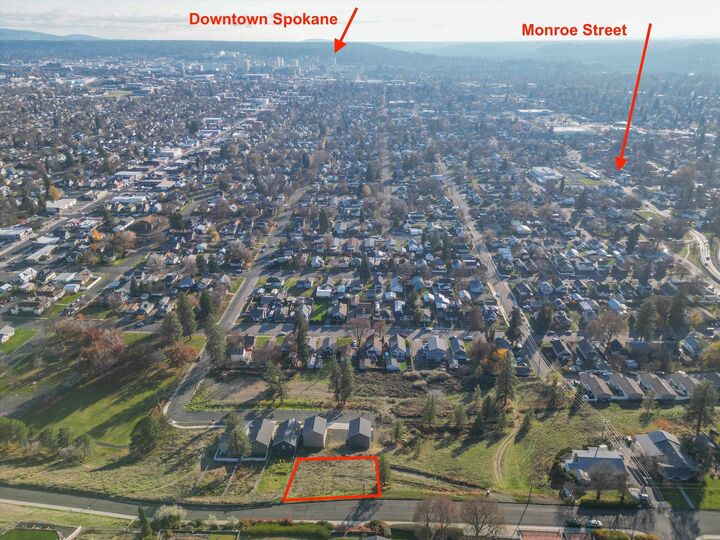 Property Photo:  1229 W Courtland Ave  WA 99205 