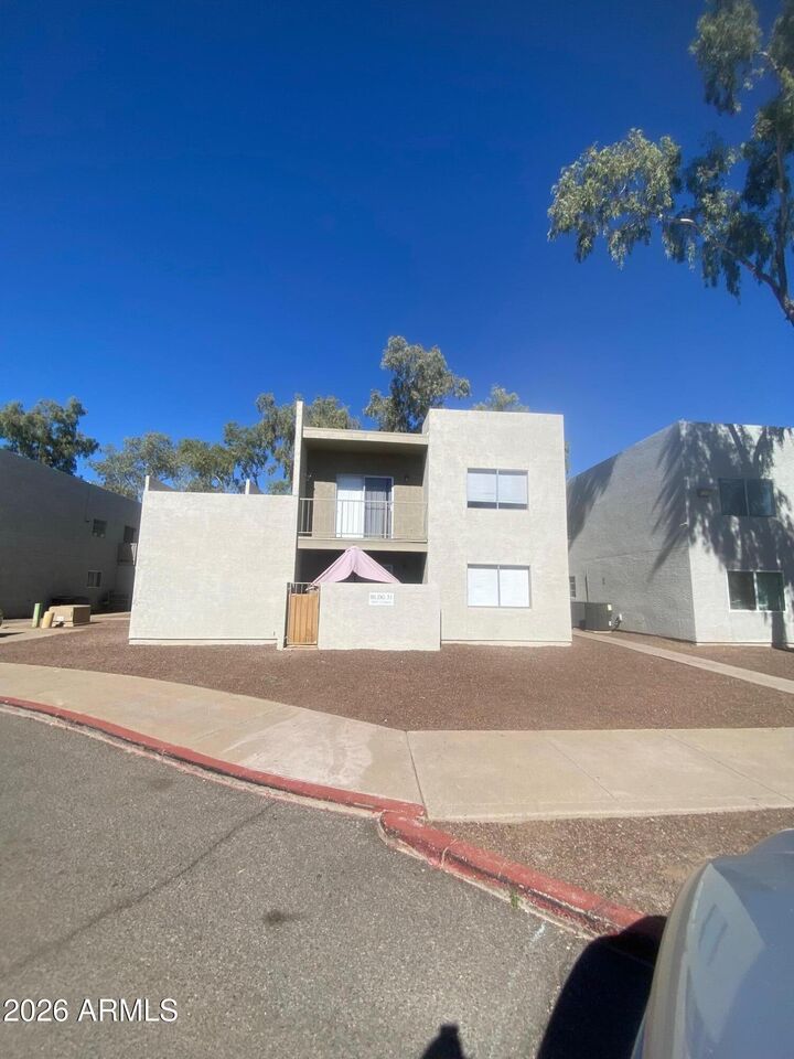 Property Photo:  2808 E Le Marche Avenue  AZ 85032 