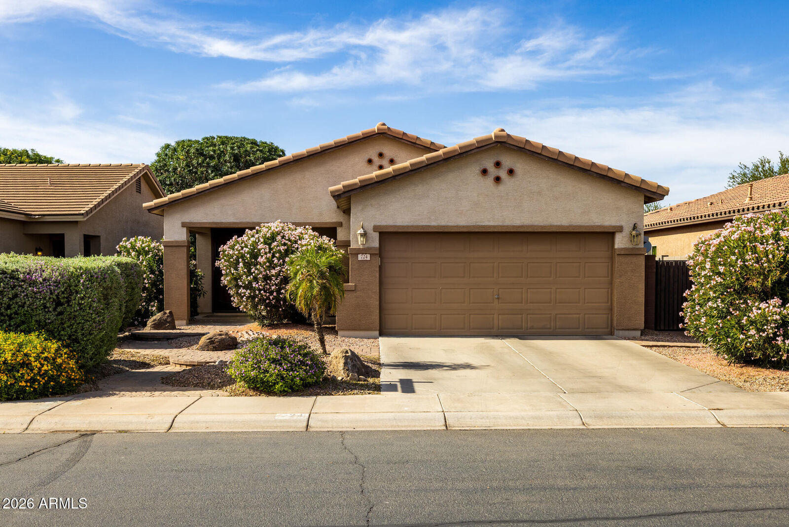 Property Photo: 724 W Trellis Road AZ 85140