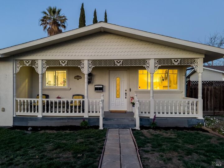 Property Photo:  1880 Clayton Way  CA 94519 