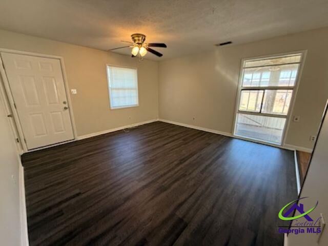 Property Photo:  318 Bruce Street  GA 31093 