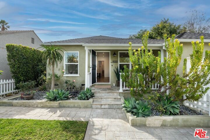 Property Photo:  8335 Colegio Dr  CA 90045 