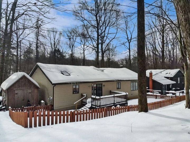 Property Photo: 467 Hastings Rd PA 15801