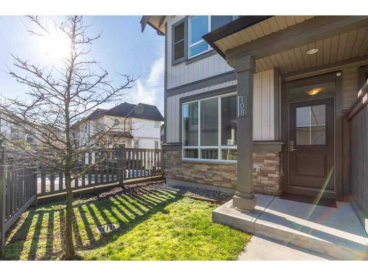 Property Photo: 30930 Westridge Place 108 BC V2T 0H6