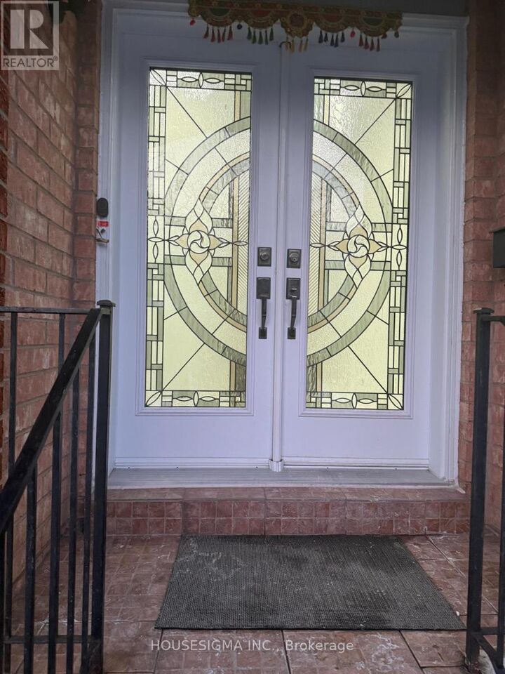 Property Photo:  3 Sinclair Court  ON L6X 4P5 