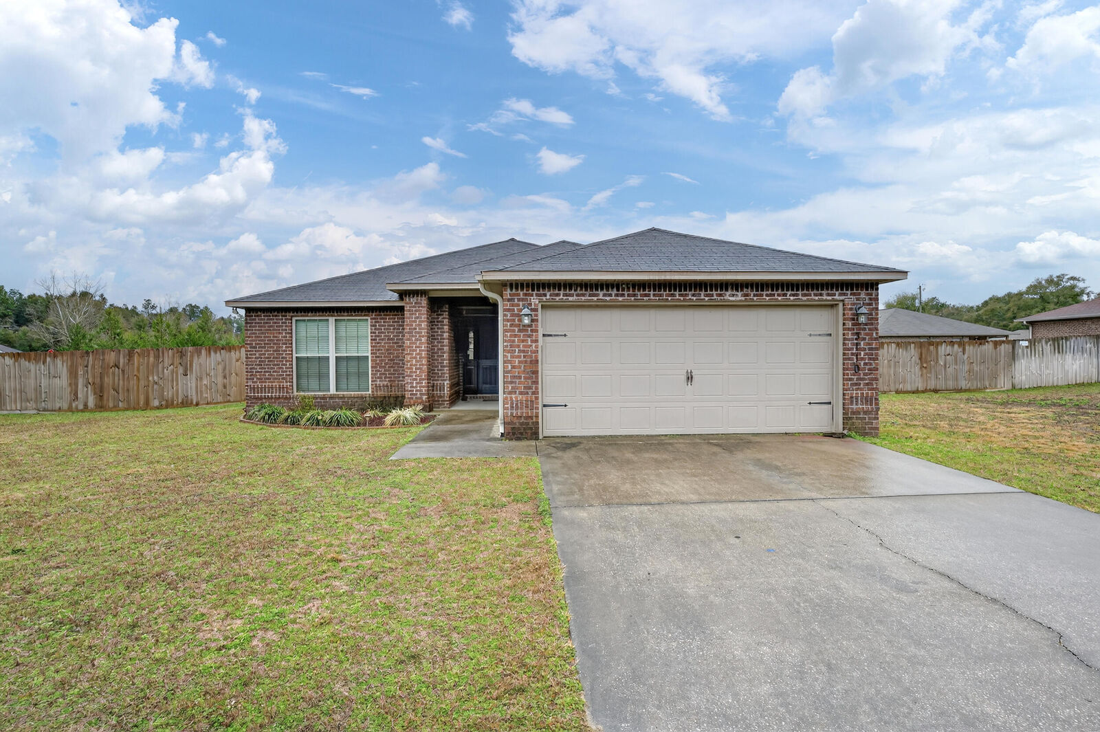 Property Photo:  3110 Edelstein Drive  FL 32539 