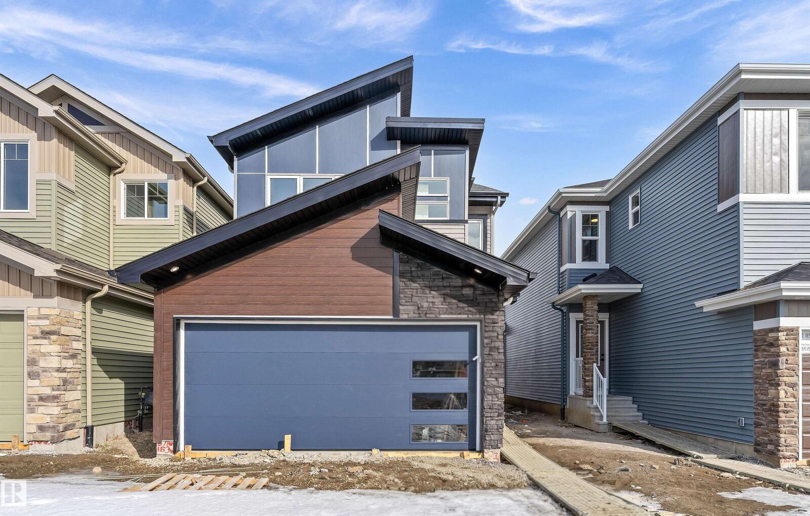 Property Photo:  8716 183 Avenue NW  AB T5Z 0G6 