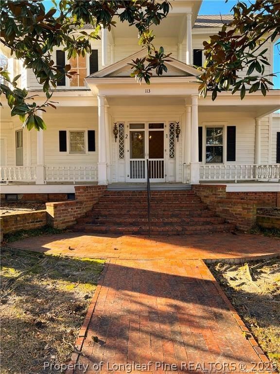 Property Photo:  113 Hillside Avenue  NC 28301 