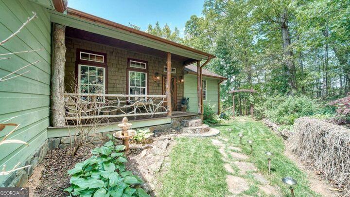 Property Photo: 911 Summit Way GA 30512