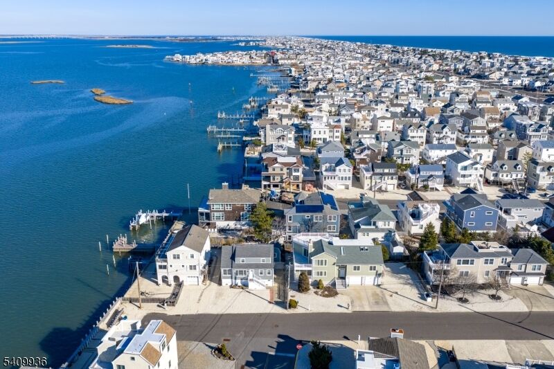 Property Photo: 25 W Bayberry Dr NJ 08008