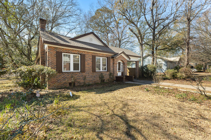 Property Photo:  402 8th Ave.  MS 39401 