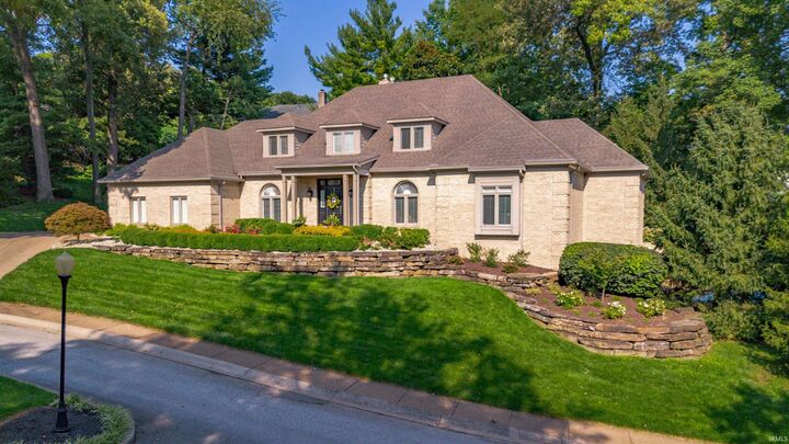 Property Photo:  620 Winterwood Drive  IN 47715 