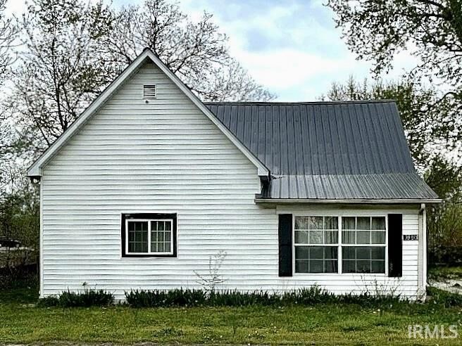 Property Photo: 3080 E Linn Avenue IN 47805-1829