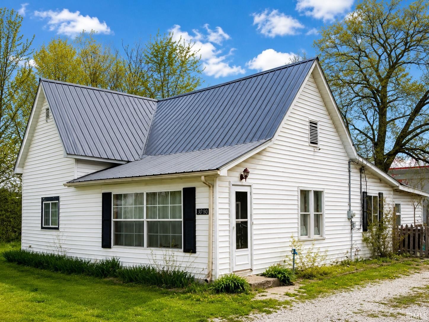 Property Photo: 3080 E Linn Avenue IN 47805-1829