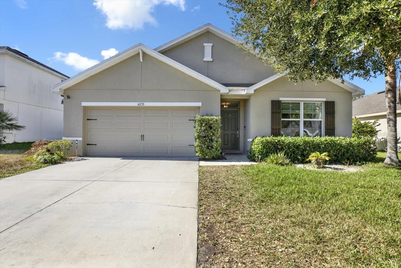 Property Photo:  4233 Bramblewood Loop  FL 34609 