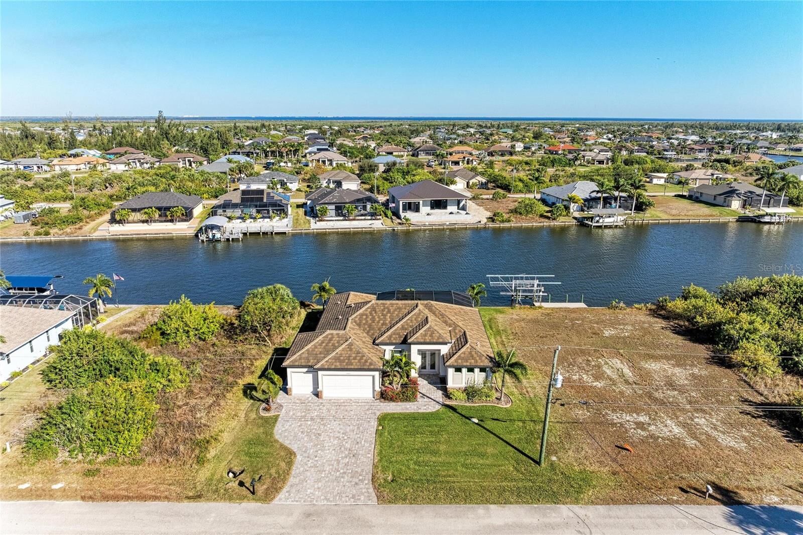 Property Photo:  8290 Tracy Circle  FL 33981 