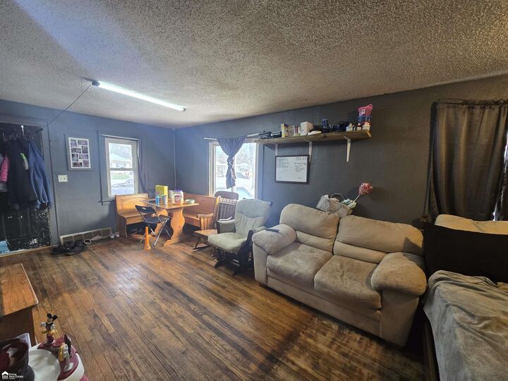 Property Photo:  855 Victoria Avenue  MI 48507 