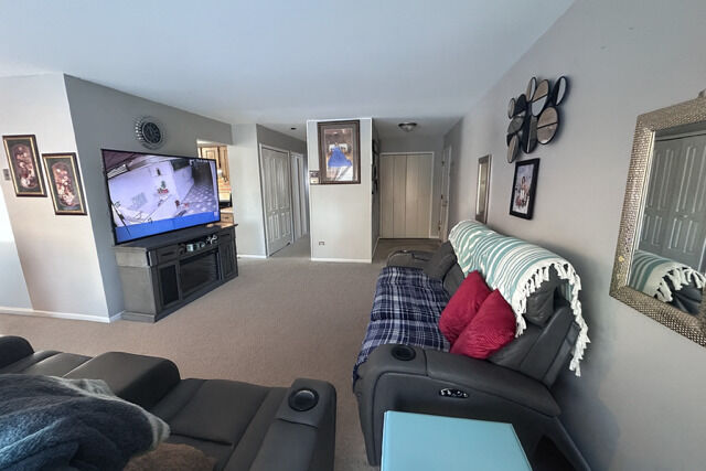 Property Photo:  5850 Fresno Court A  IL 60133 