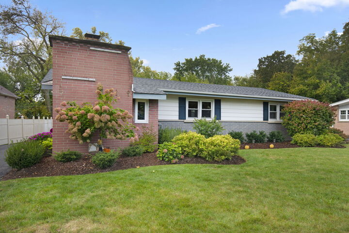 Property Photo:  8103 W 98th Street  IL 60465 