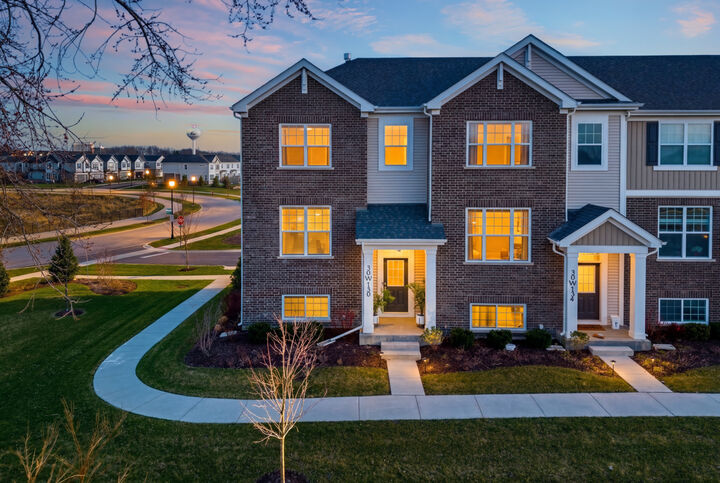 Property Photo:  30W130 Wheeler Circle  IL 60563 