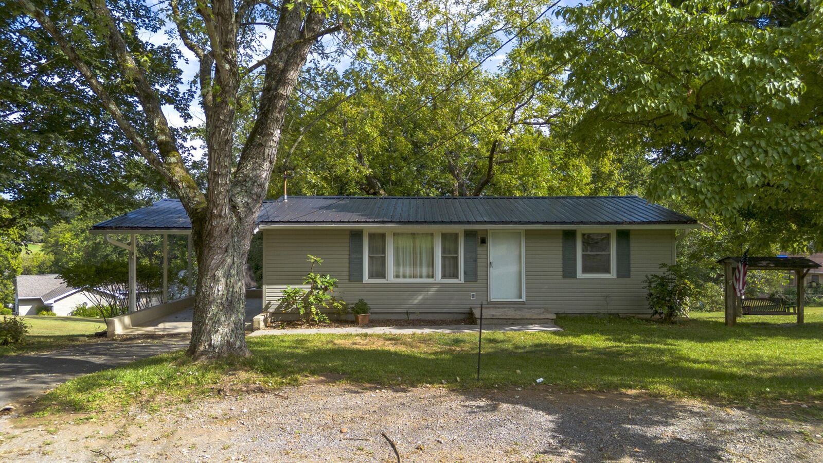 Property Photo: 111 Fairhill Avenue TN 37309
